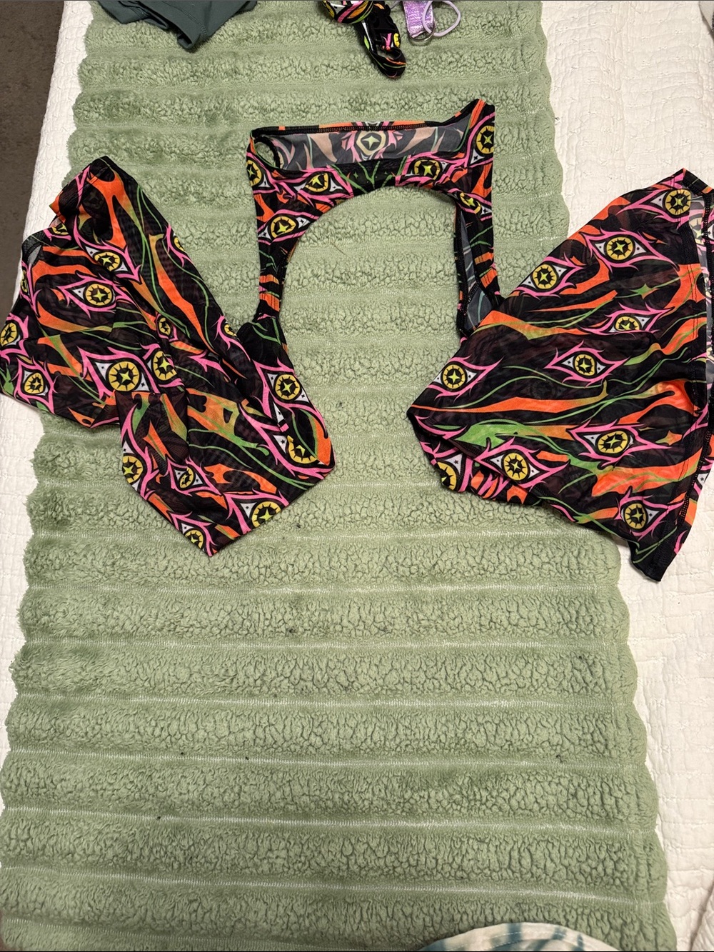 NWOT BADINKA RAVE BELL SLEEVE OVER TOP